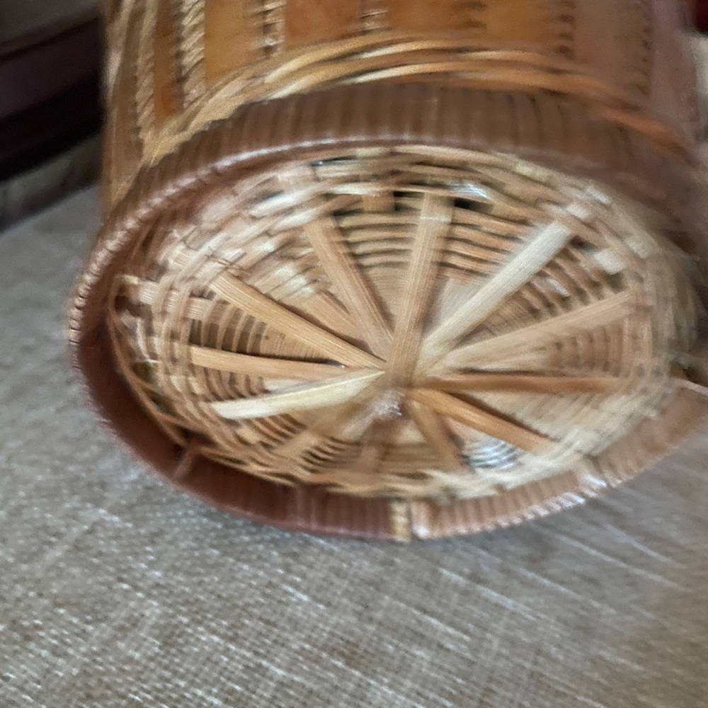 Wicker items - Picture 15 of 16